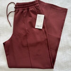 Athleta Endeavor Relaxed Pant
